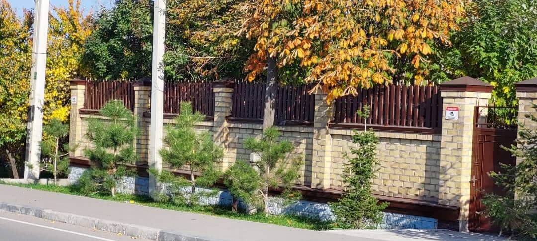 Забор из штакетника 90м Красный Каштан фото6 в Новосибирске