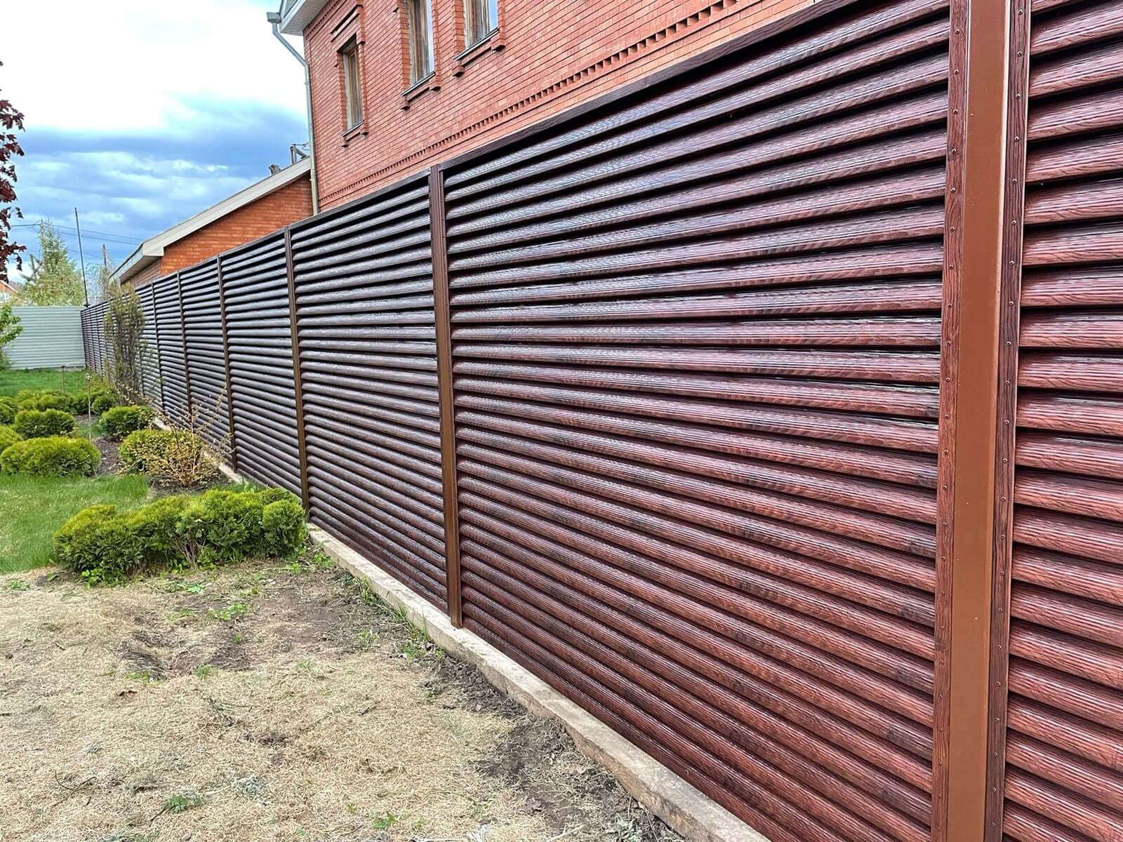 Забор-жалюзи SteelArt Античный дуб 2-х сторонний фото1 в Новосибирске