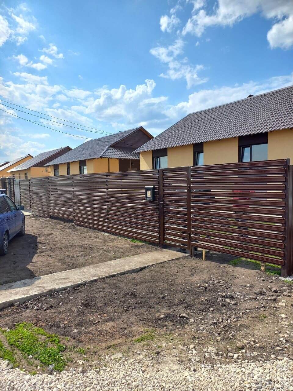 Забор-ранчо из широкого штакетника 24м RAL8017/8017 Шоколад двусторонний в Новосибирске