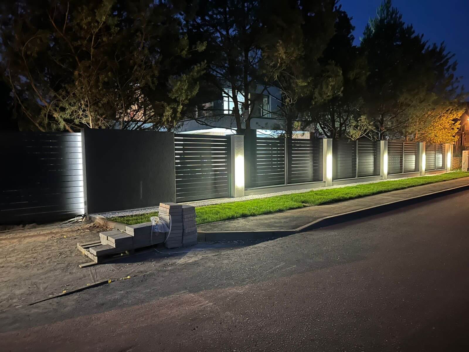 Забор-ранчо из металлопланкена 36м RAL7024 Серый Графит фото 11 в Новосибирске