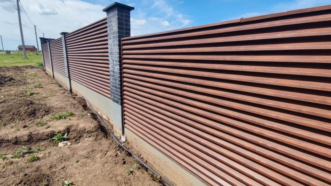 Забор-жалюзи из ламелей 54м ЭКО-Z Античный Дуб (SteelArt) в Новосибирске