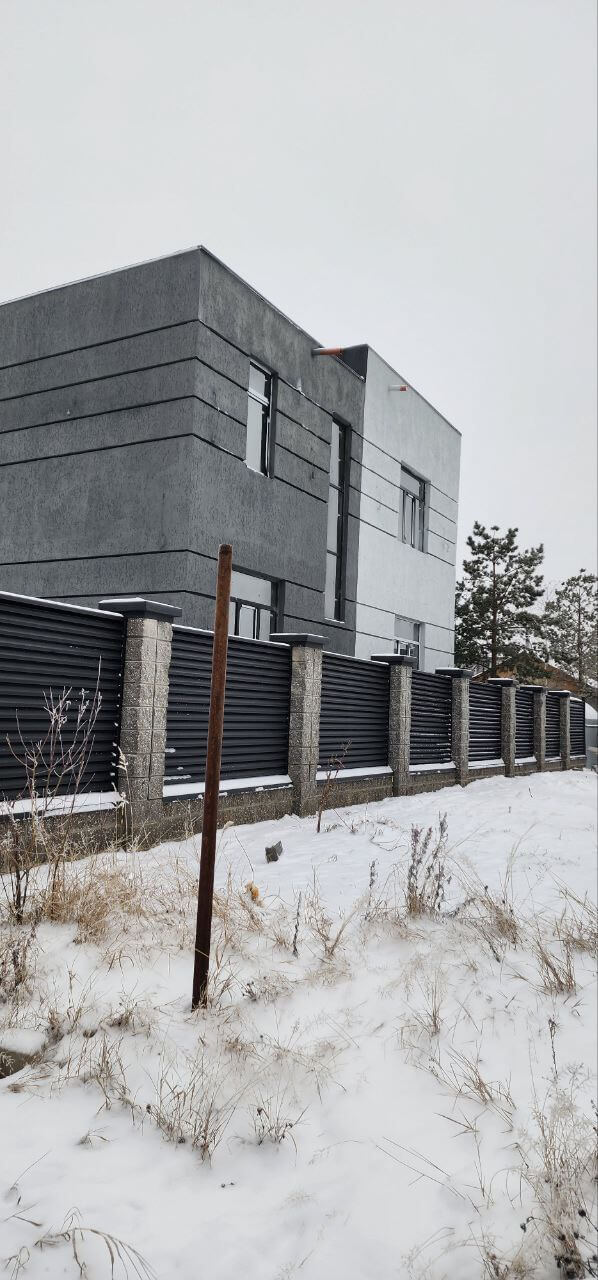 Забор-жалюзи из ламелей ЭКО-Z 66м RAL9005/9005 Черный двусторонний МАТТЕ фото 1 в Новосибирске