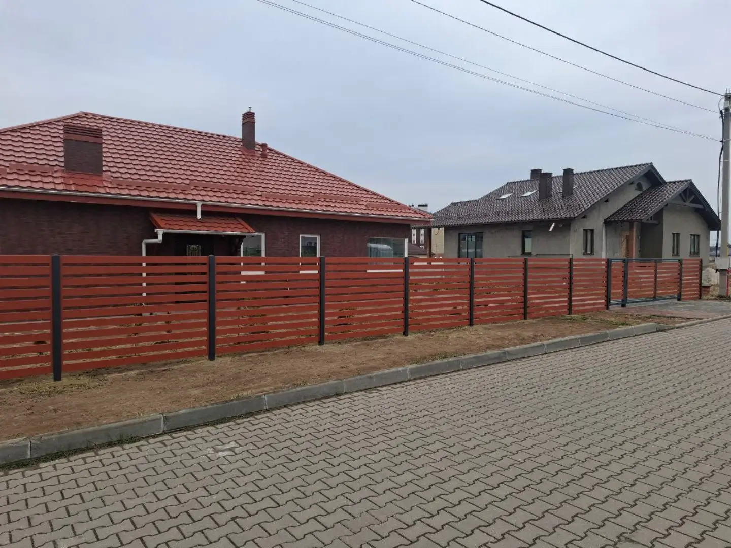 Забор-ранчо из металлопланкена 18м RAL8004 Терракотовый фото 1 в Новосибирске